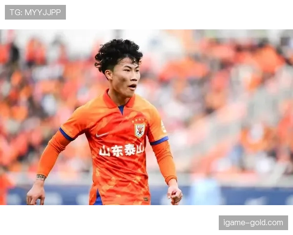山东泰山阵容老化,球队阵容结构调整面临压力,对赛季走势形成制约 山东泰山阵容老化,球队阵容结构调整面临压力,对赛季走势形成制约
